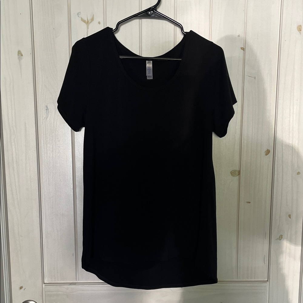 LuLaRoe Black Short Sleeve Top
